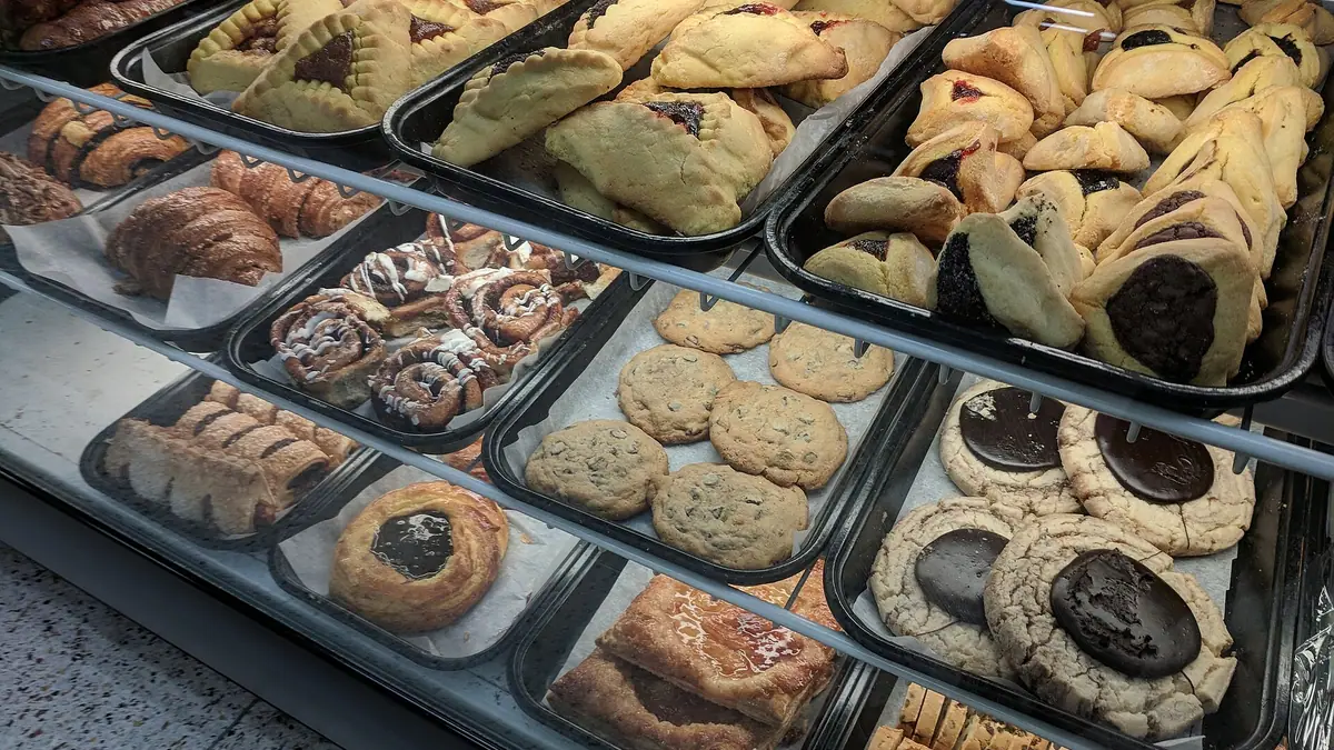 Warings Bakery – bakery in Burghfield Common, Tadley